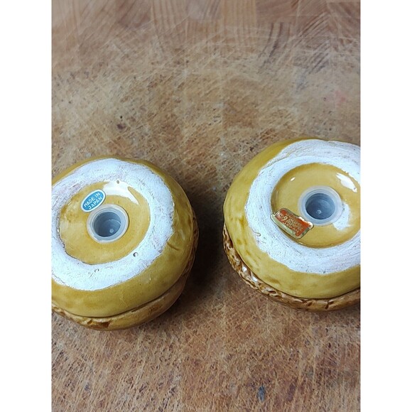 Vintage Kitchy Hamburger Salt And Pepper Shaker Set - Picture 8 of 11